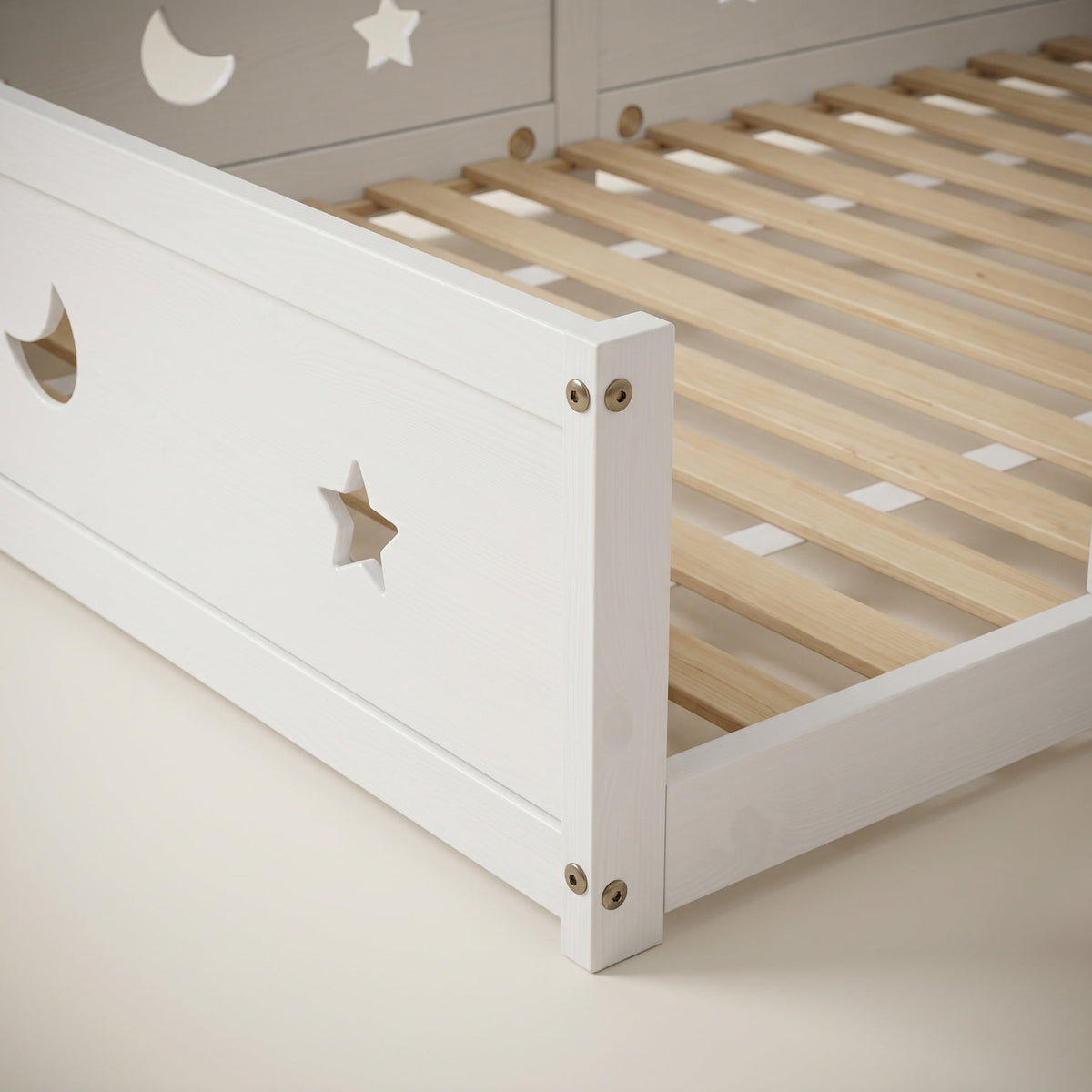 Montessori-vloerbed met maan & sterren