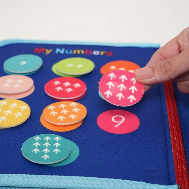 Montessori-activiteitenboekje met 8 leerpagina's