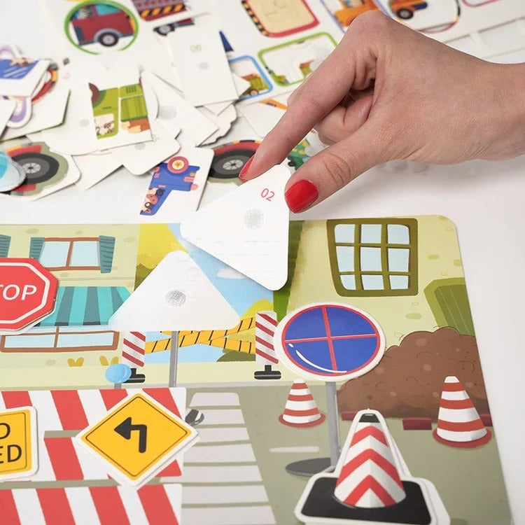 Montessori-activiteitenboek met stickers