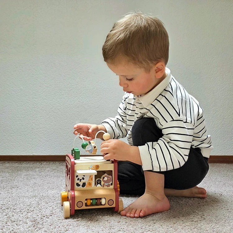 Montessori-safaribus met motoriekspelletjes