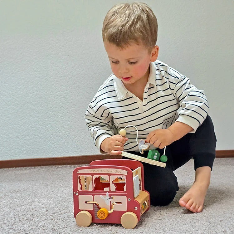 Montessori-safaribus met motoriekspelletjes