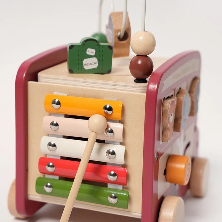 Montessori-safaribus met motoriekspelletjes