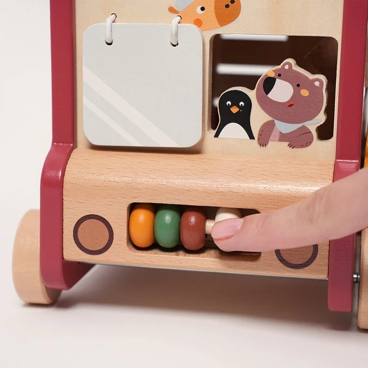Montessori-safaribus met motoriekspelletjes