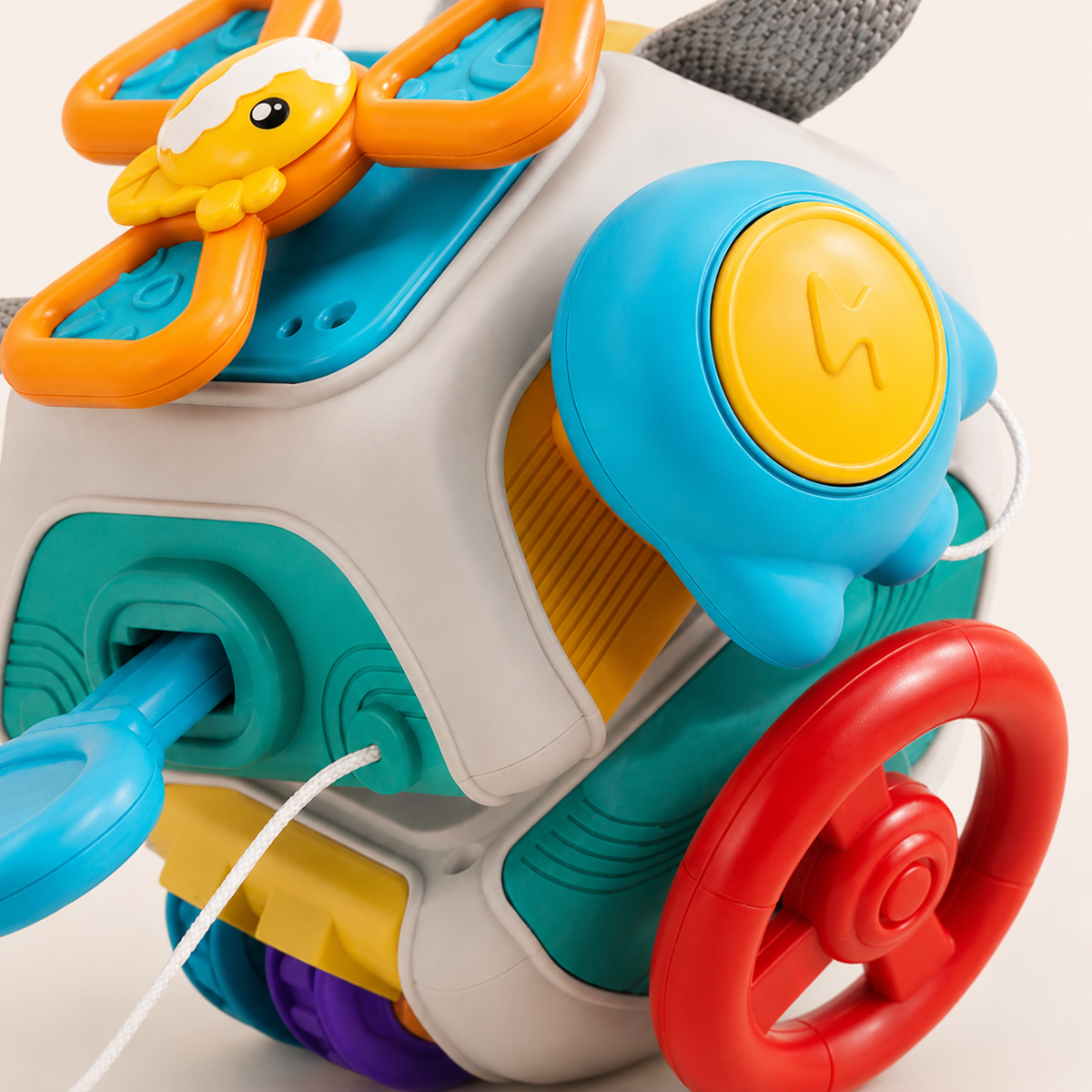 Montessori-activiteitenkubus voor baby's