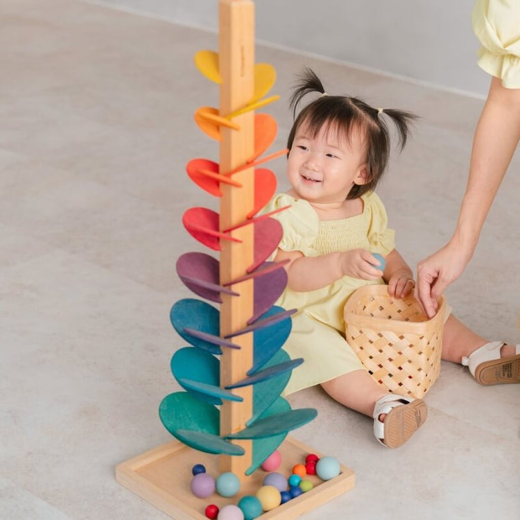 Montessori-regenboogboom van hout