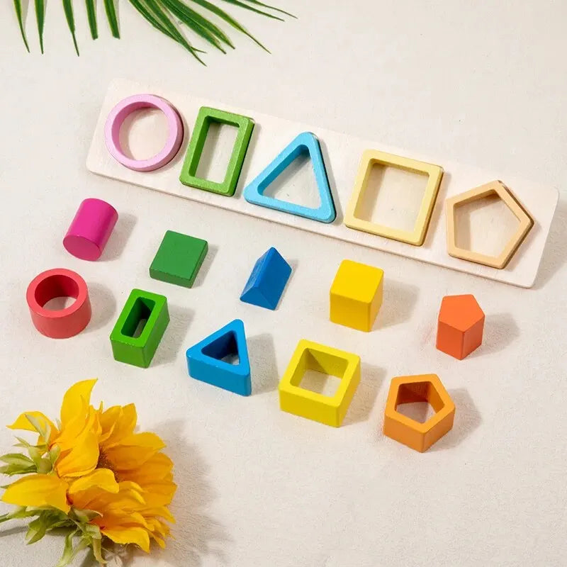 Montessori-stapelpiramides met vormen