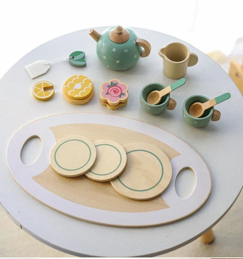 Montessori-theeservies van hout