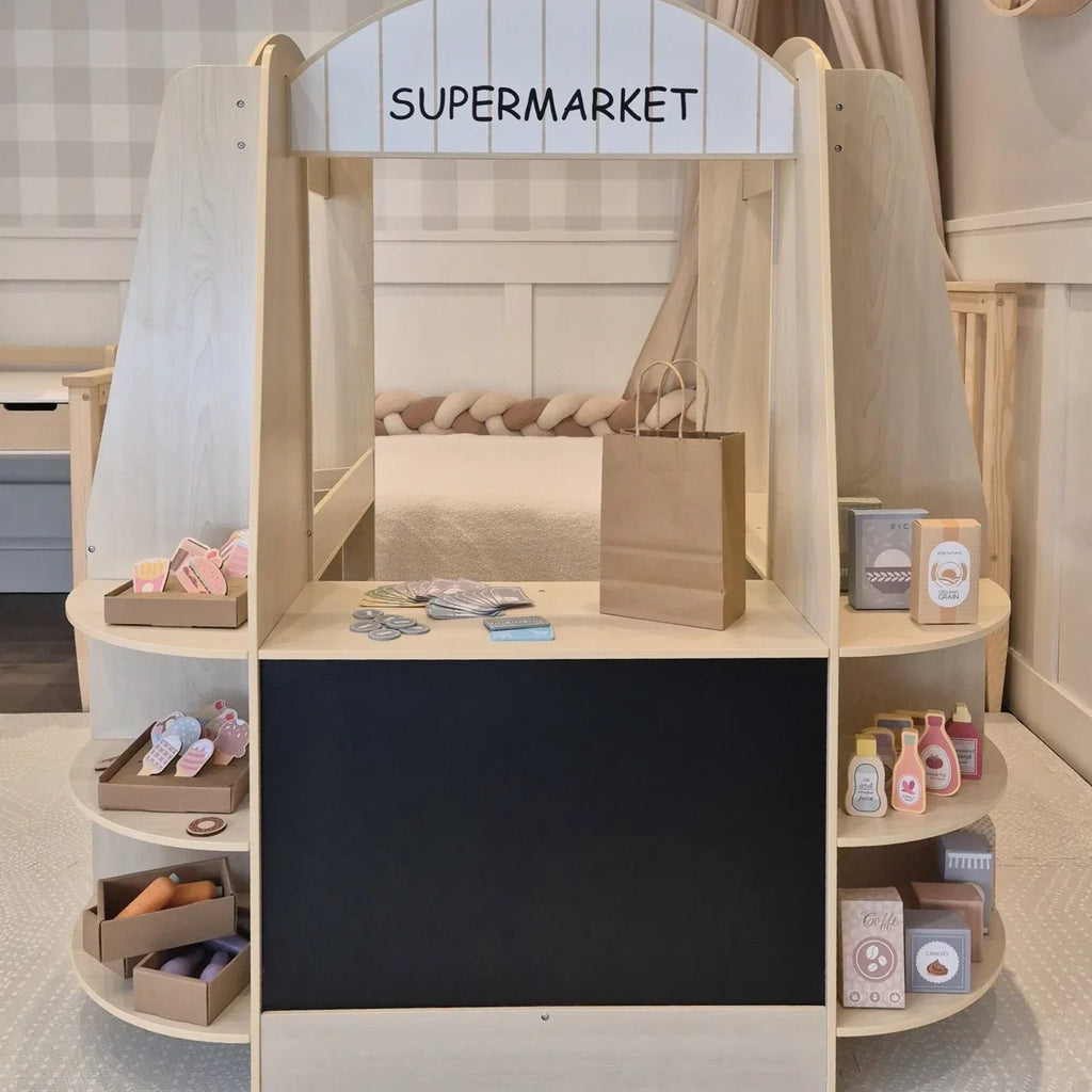 Montessori-marktkraam met producten & speelgeld
