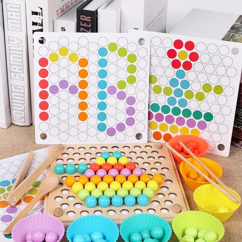 Montessori-kleurpatroonspel met kralen