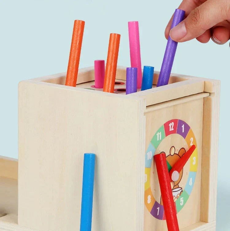 Montessori-vormenbox met gekleurde ballen