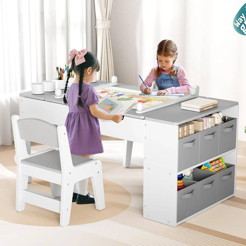 Montessori-activiteitentafel met tekenbord
