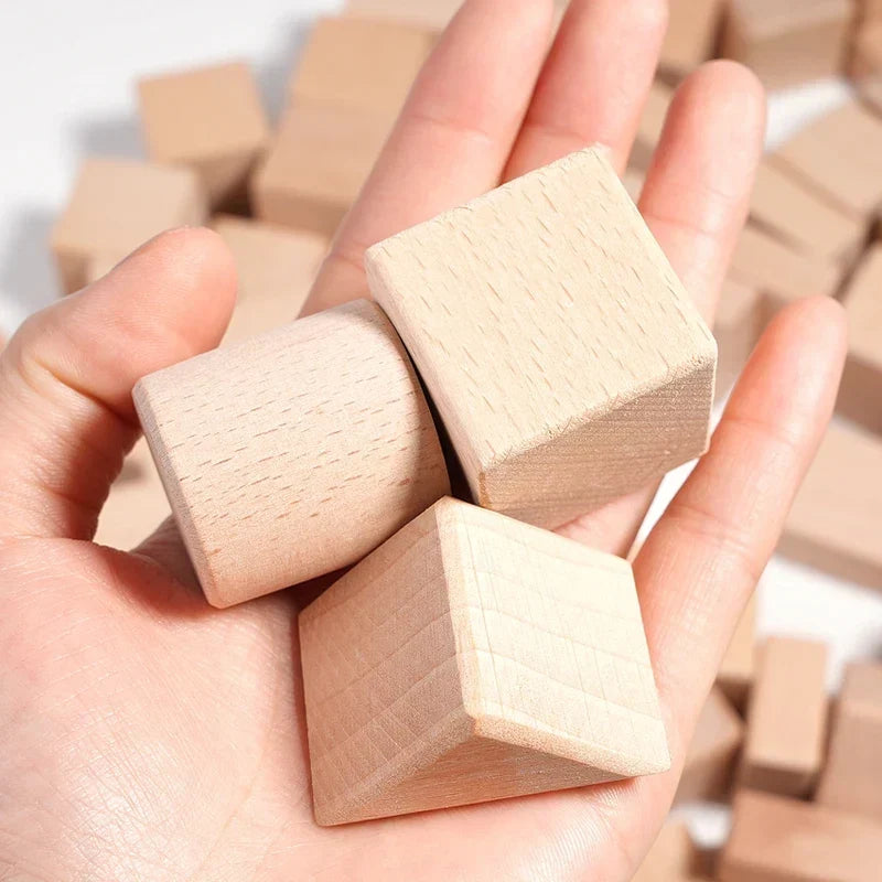 Montessori-bouwstenen van naturel hout