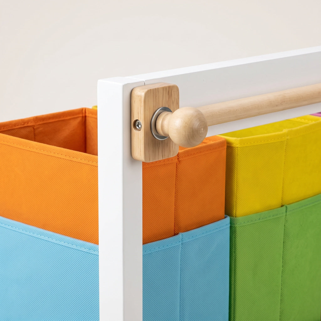 Montessori-activiteitentafel met tekenbord