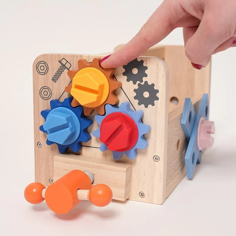 Montessori-houten werkplaats voor kinderen