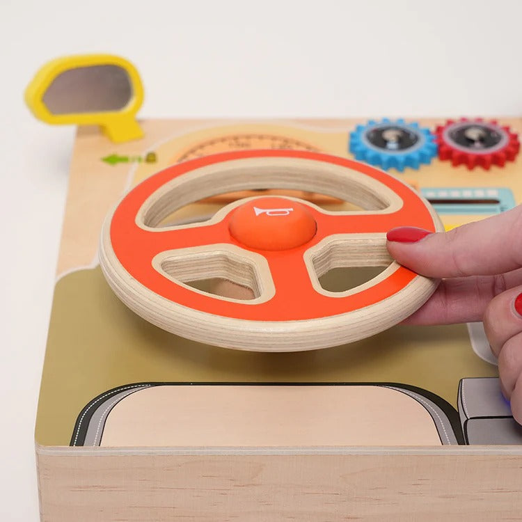 Montessori-activiteitenbord met bedieningselementen