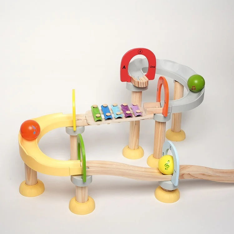 Montessori-muziekknikkerbaan met xylofoon