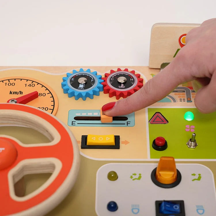Montessori-activiteitenbord met bedieningselementen