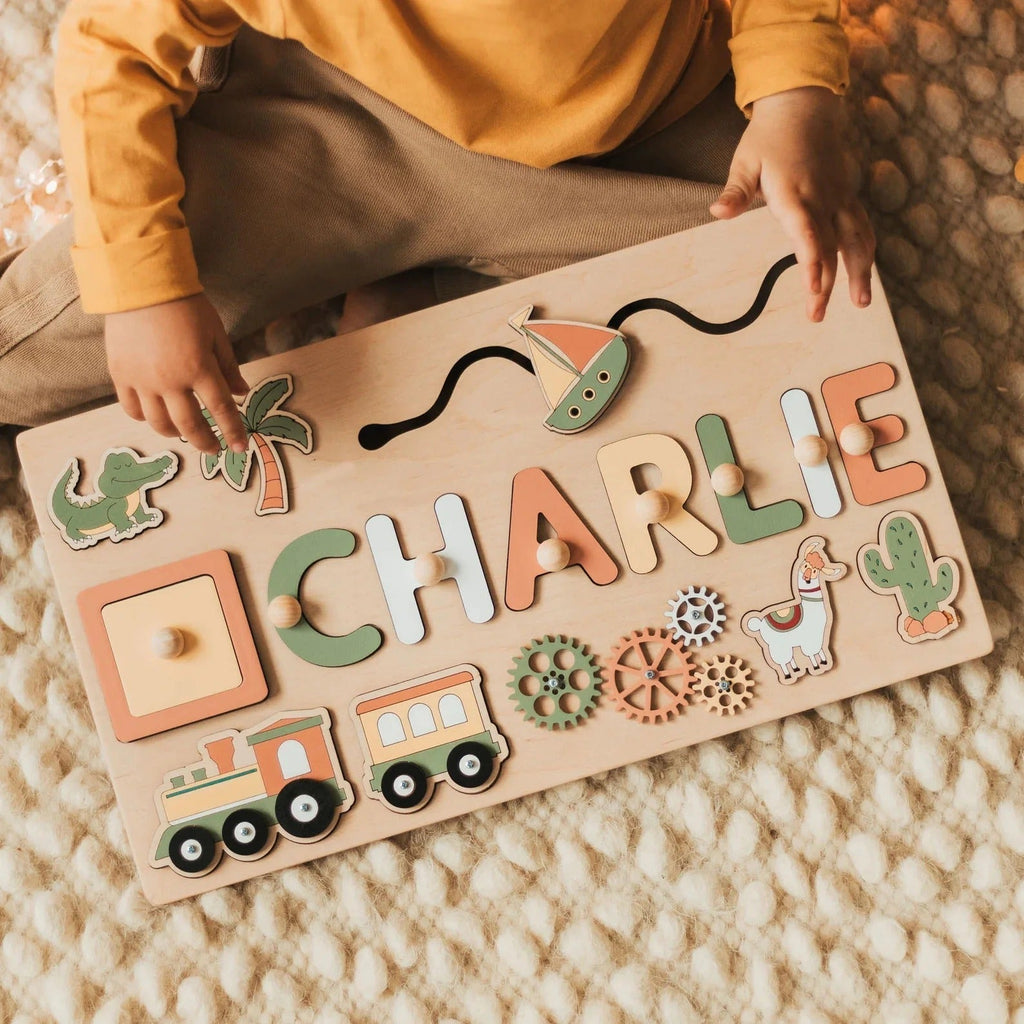 Montessori-naampuzzel van hout