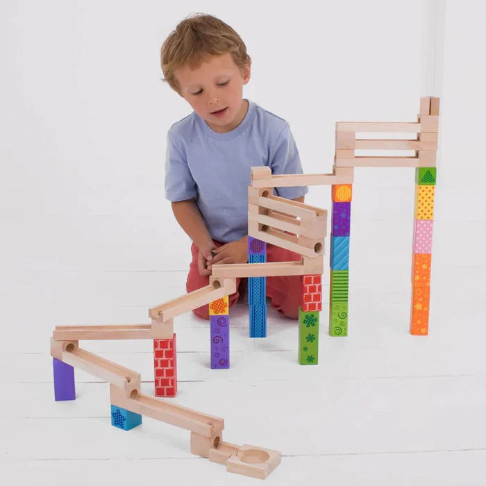 Montessori-kogelbaan van hout