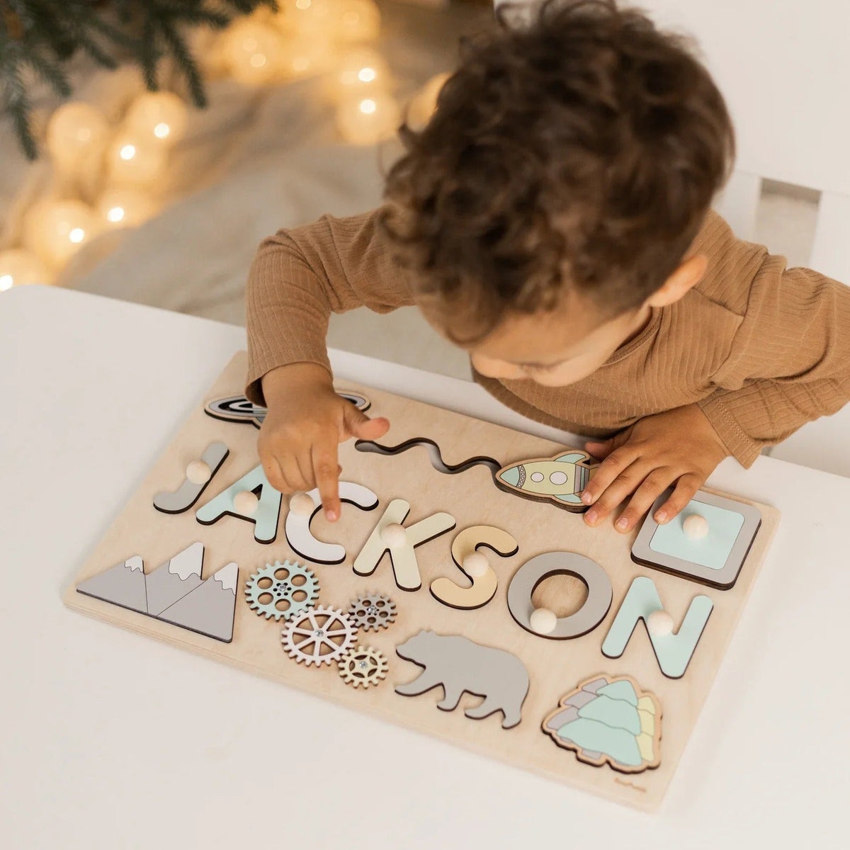 Montessori-naampuzzel van hout