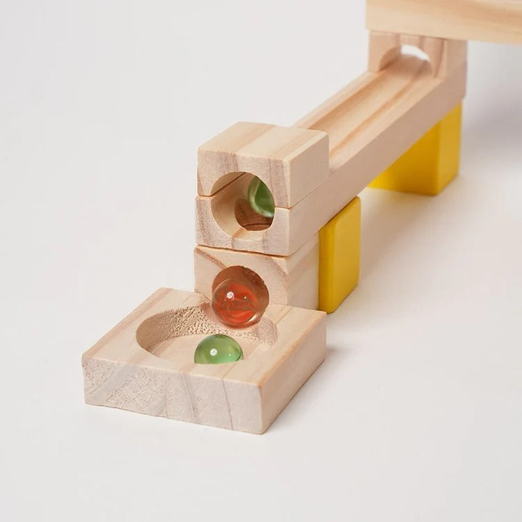 Montessori-kogelbaan van hout