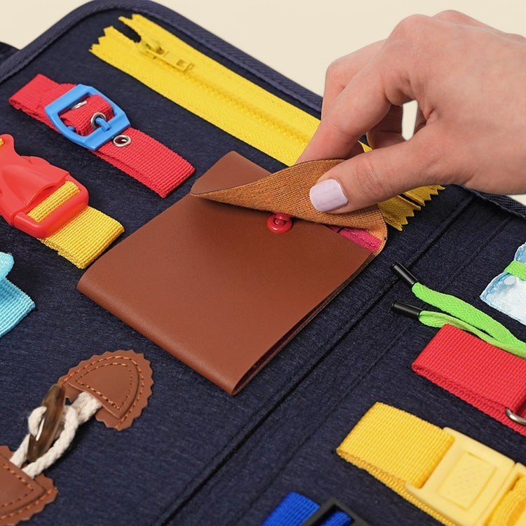 Montessori-activiteitenbord met sluitingen