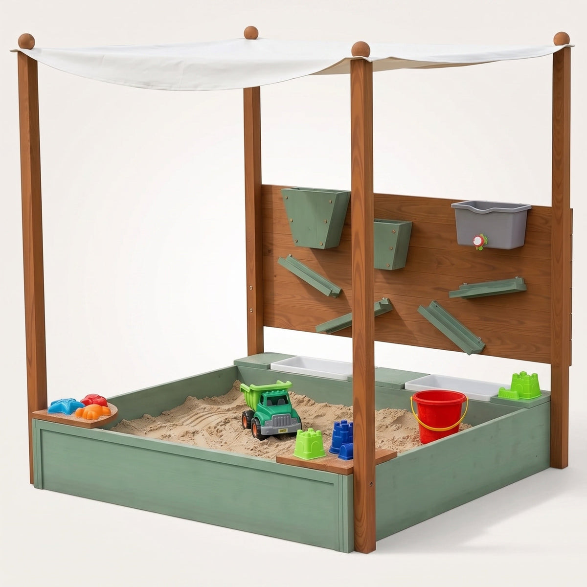 Montessori-zandbak met waterstation